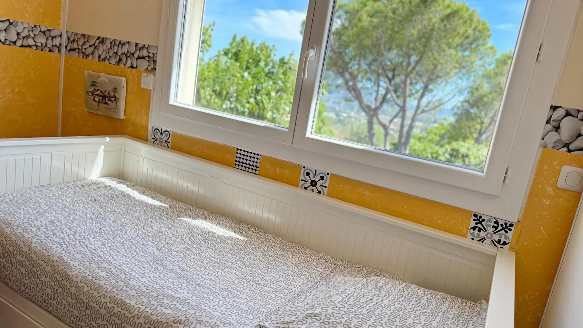 Maison Au Calme Avec Jardin Marsylia